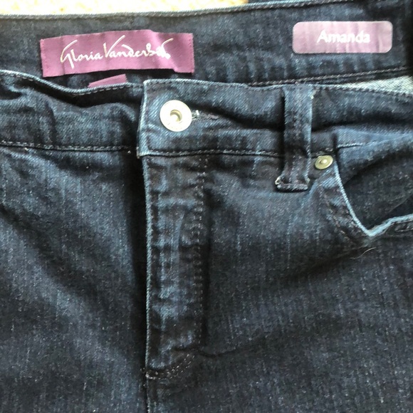 Gloria Vanderbilt ‘Amanda’ Jeans - Picture 3 of 4